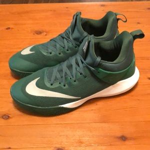 Nike low top basketball shoes